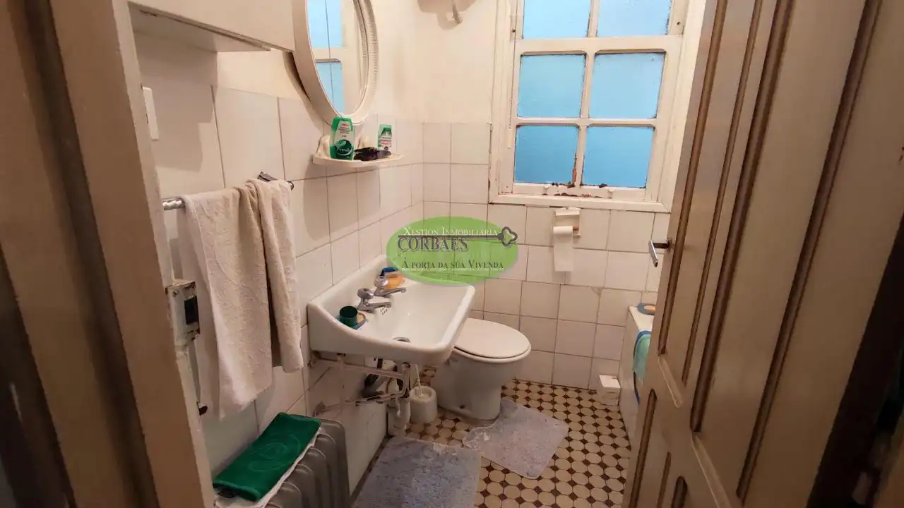 Baño de Edificio en venta en Ourense Capital 