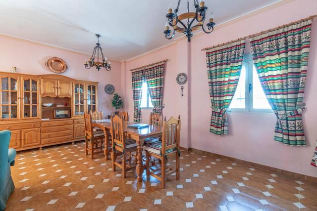 Casa adosada en Venta en Calle Francisco José García Jiménez en Jun