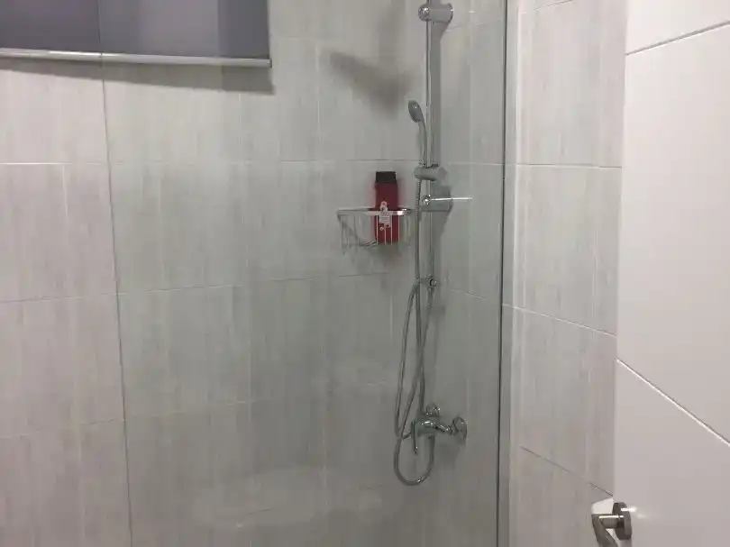 Badezimmer von Wohnung zur Miete in San Roque mit Balkon