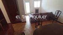 Sala d'estar de Pis de lloguer en Fuenlabrada amb Parquet, Terrassa i Moblat
