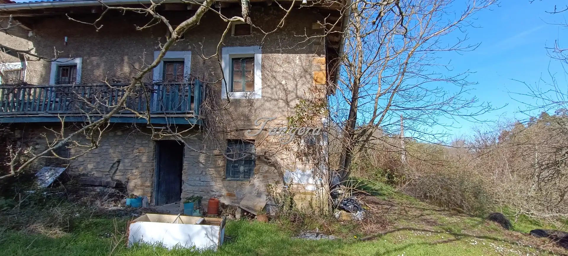 Vista exterior de Finca rústica en venda en Morga amb Jardí privat i Balcó