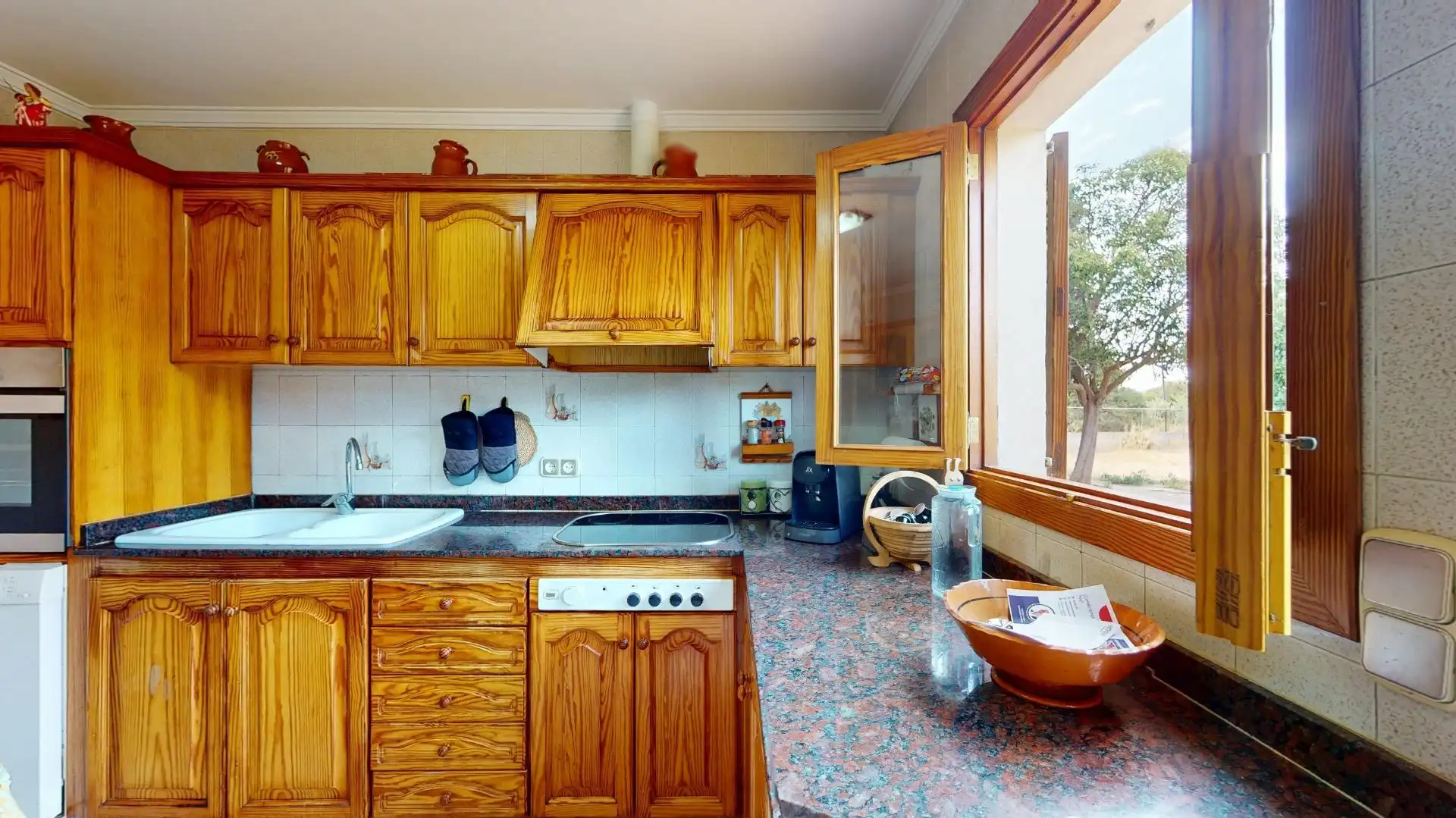 Küche von Country house zum Verkauf in  Palma de Mallorca mit Klimaanlage, Heizung und Privatgarten