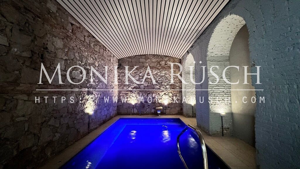 Swimming pool of Flat to rent in  Barcelona Capital  with Air Conditioner, Heating and Swimming Pool