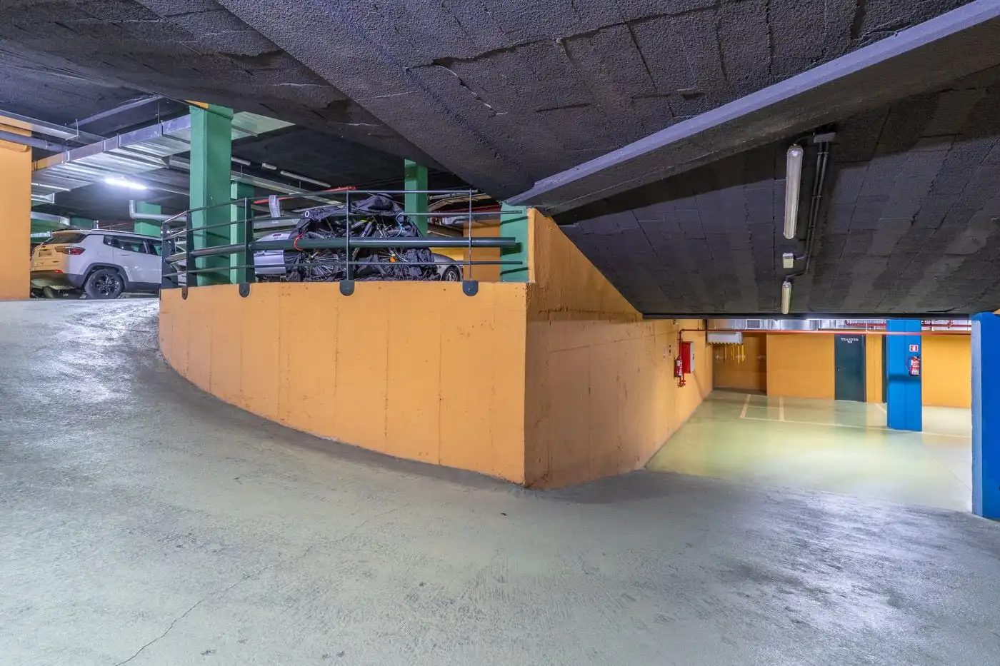 Garage for rent in Mataró