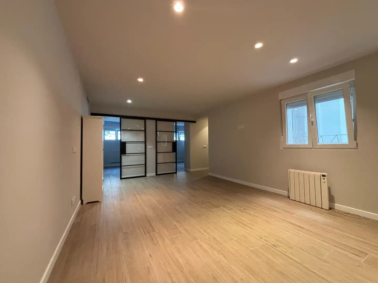 Ground floor for rent in Madrid  with Heating