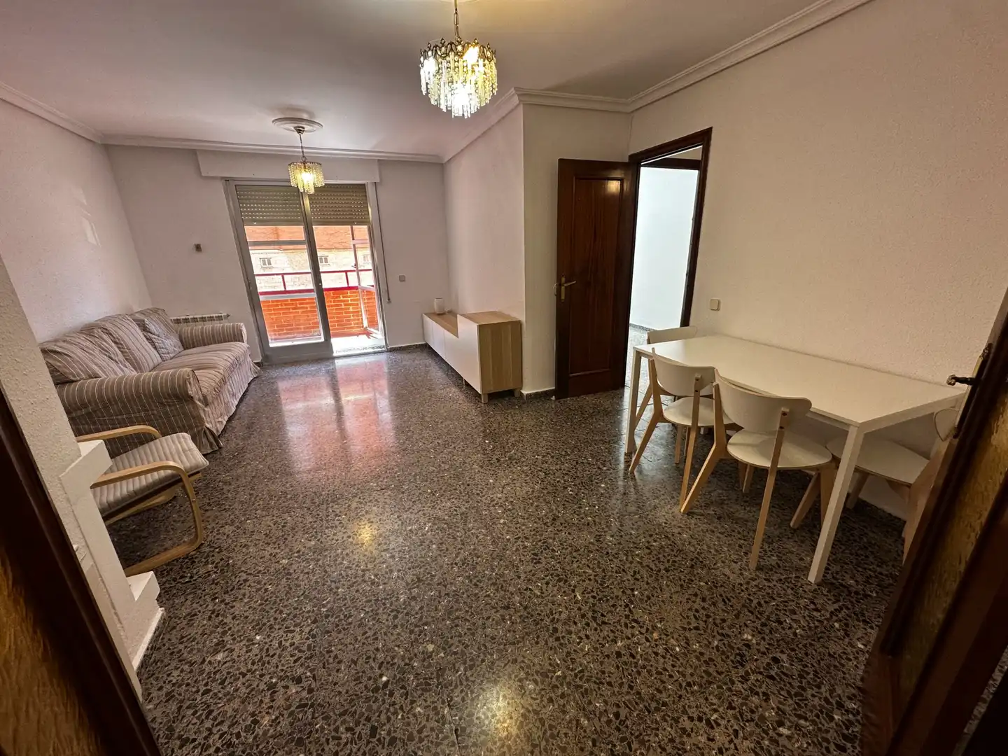 Living room of Flat for rent in Cuenca  with Heating, Terrace and Furnished