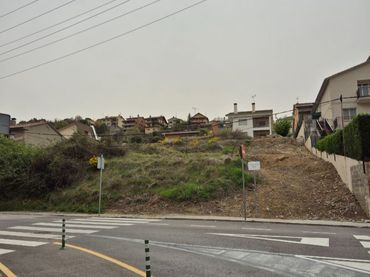 Terreny residencial en venda a Serra de casampons 3