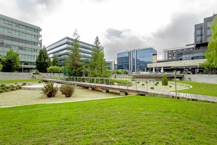 Vista exterior de Oficina de lloguer en Madrid