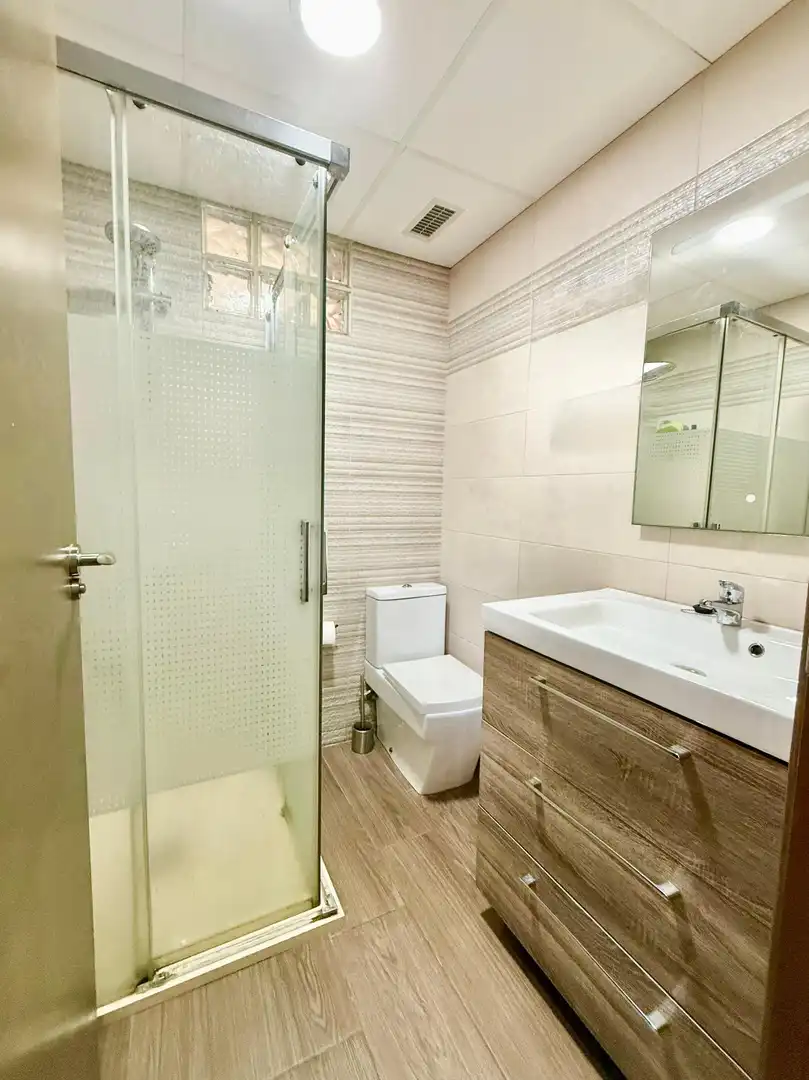 Baño de Piso en venta en Cartagena con Aire acondicionado, Calefacción y Amueblado