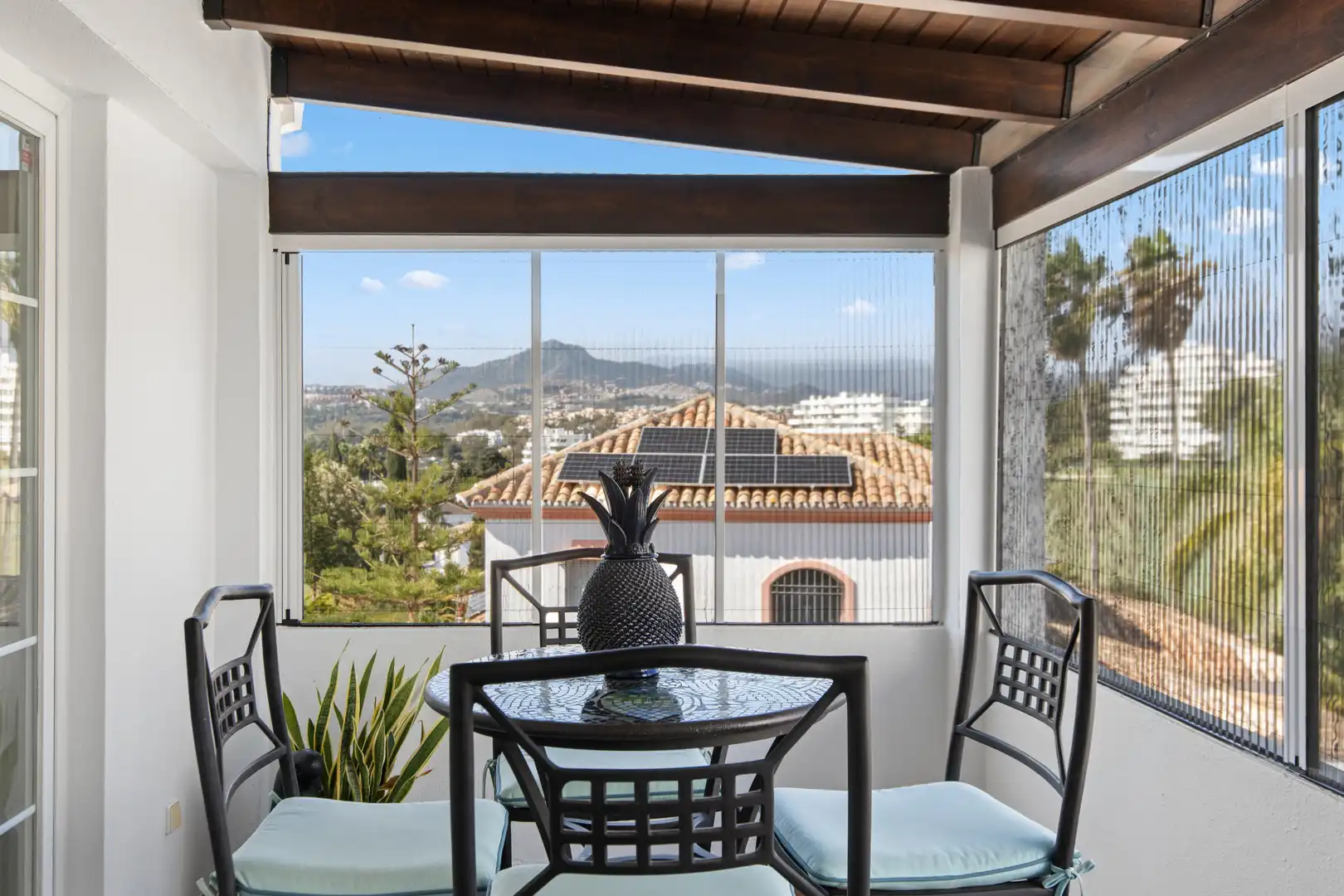Terrassa de Casa adosada en venda en Marbella amb Aire condicionat, Jardí privat i Terrassa