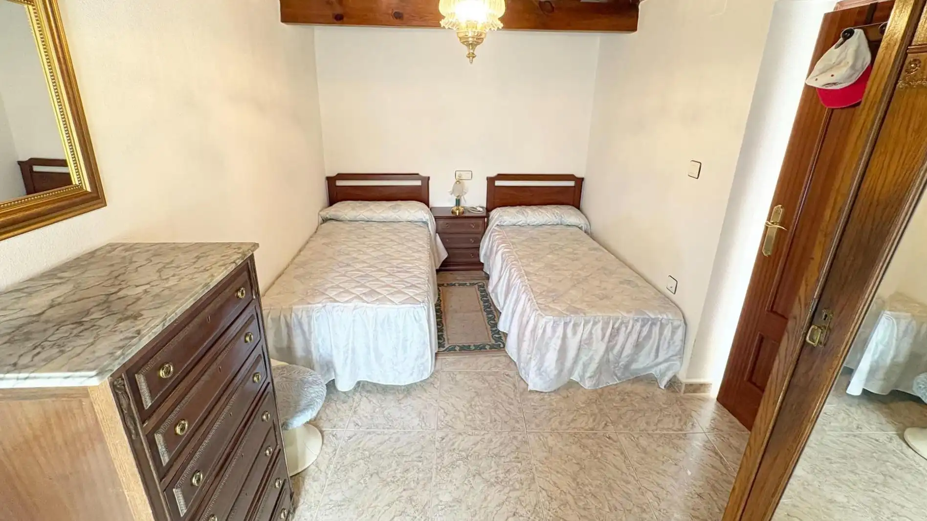 Dormitori de Casa o xalet en venda en Pedrosillo de los Aires amb Calefacció i Moblat