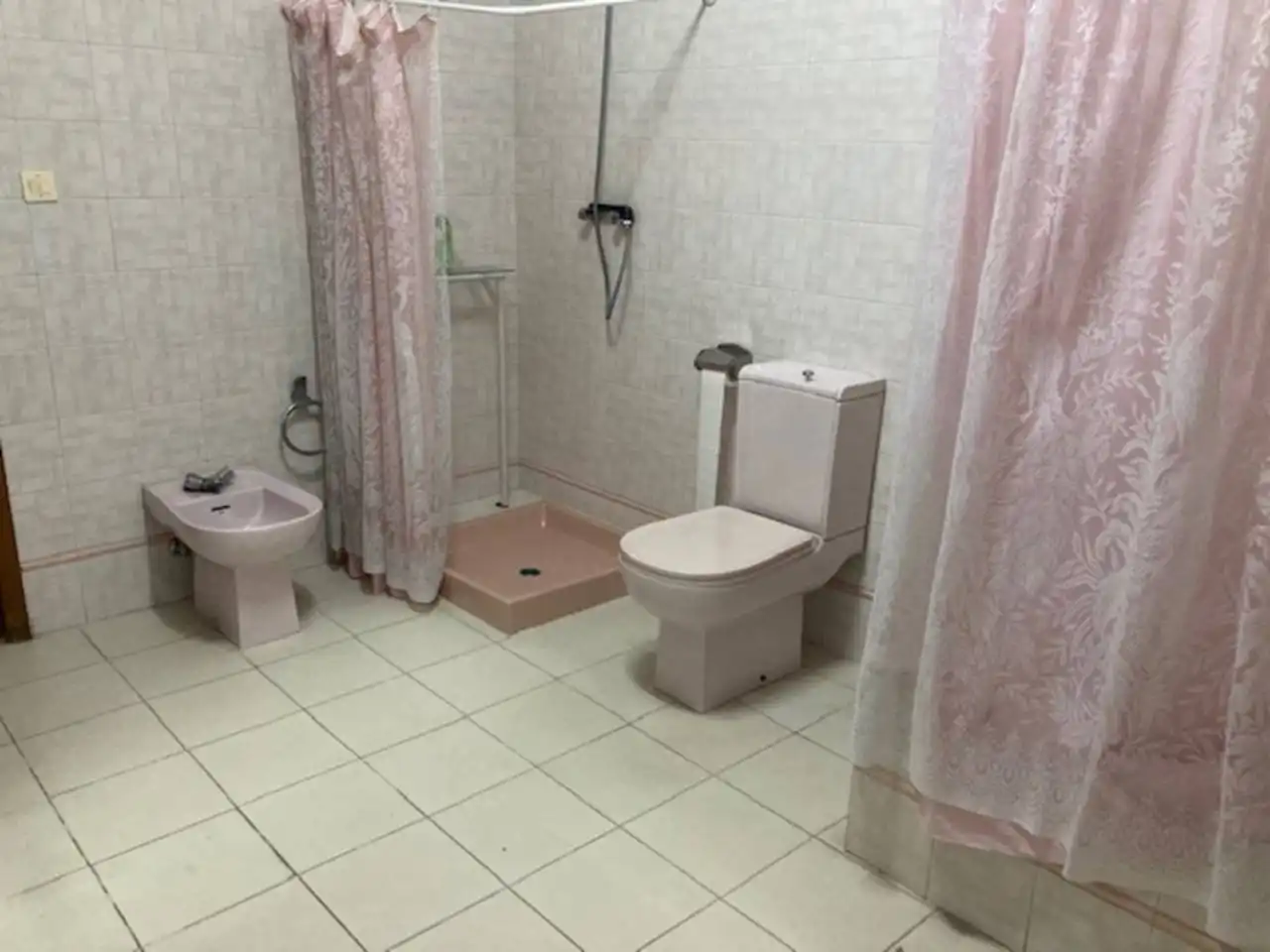 Bathroom of Houses for sale in Villanueva Mesía