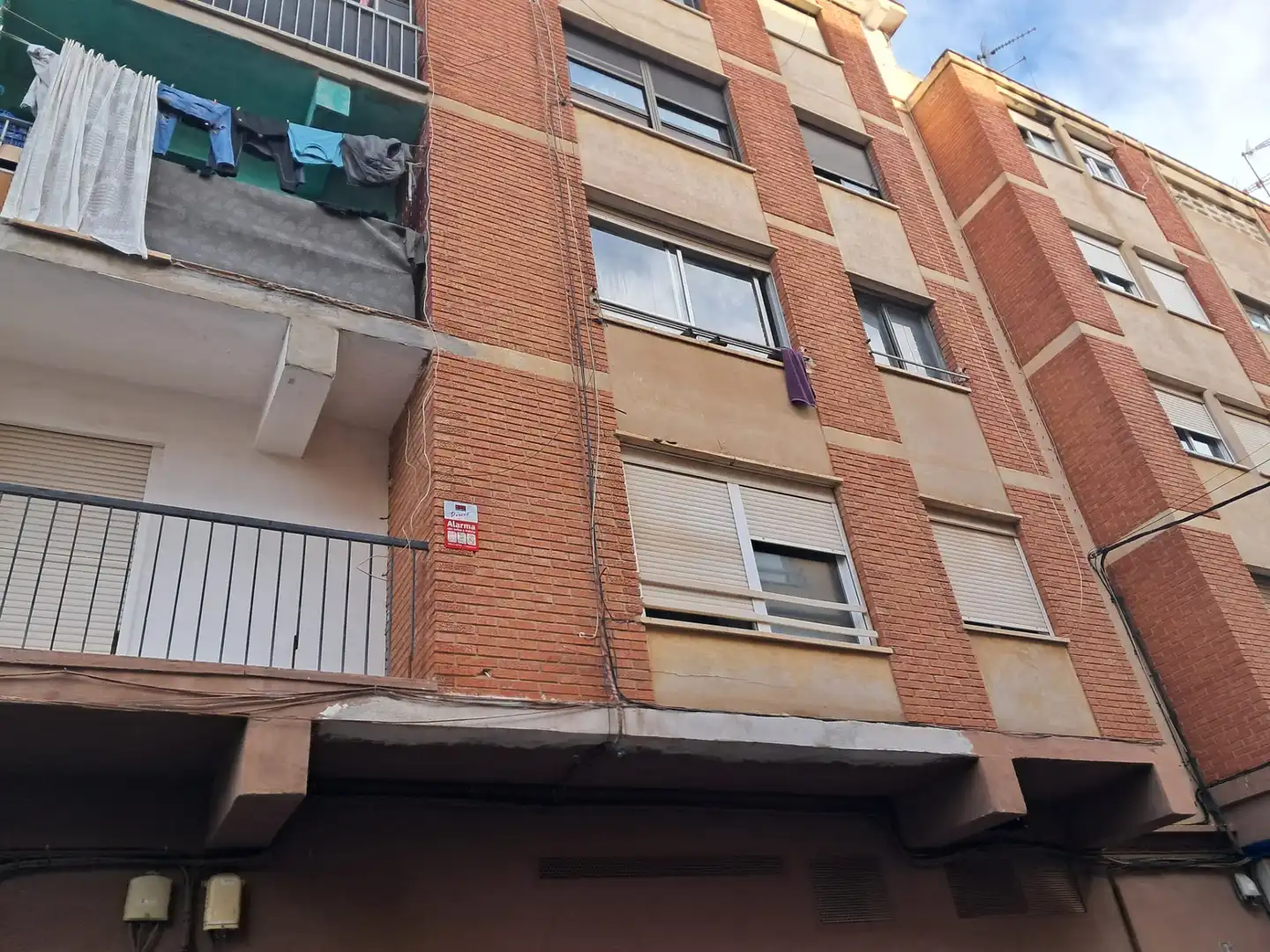Vista exterior de Piso en venta en Carlet con Parquet, Terraza y Amueblado