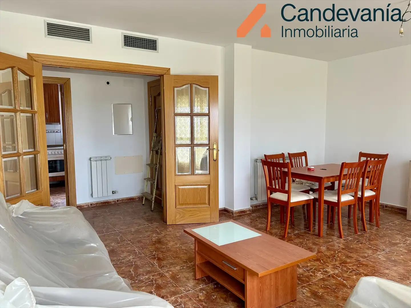 Sala de estar de Piso en venta en San Mateo de Gállego con Calefacción y Trastero