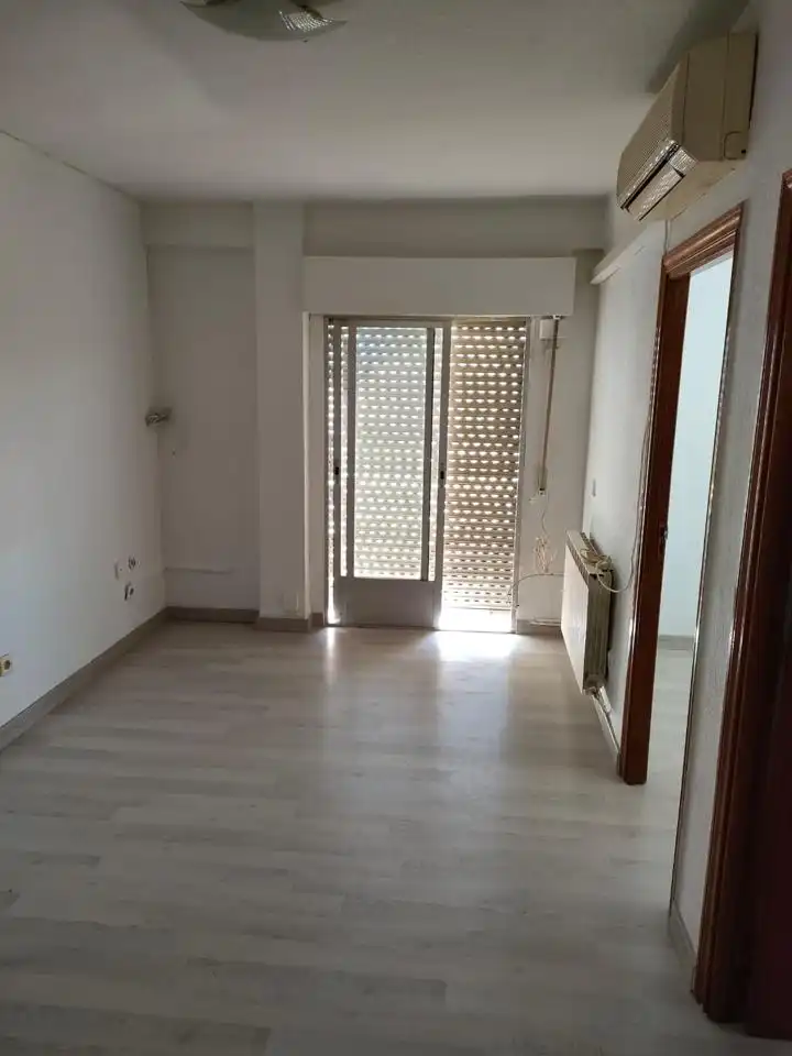 Habitación de Piso en venta en Alcalá de Henares con Aire acondicionado, Calefacción y Terraza
