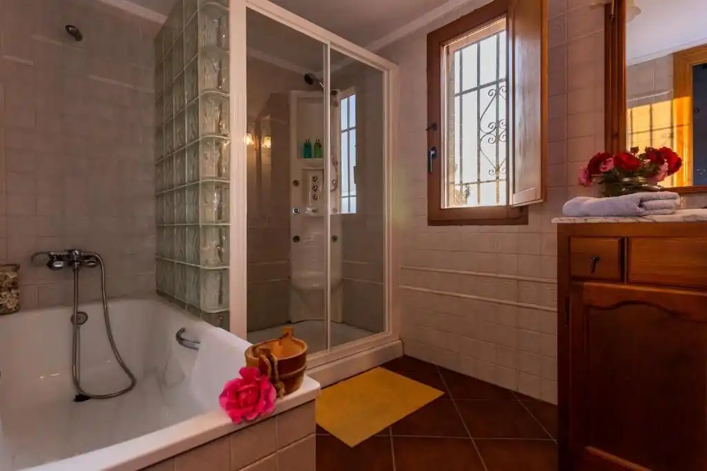 Bathroom of Houses for sale in La Granjuela  with Air Conditioner