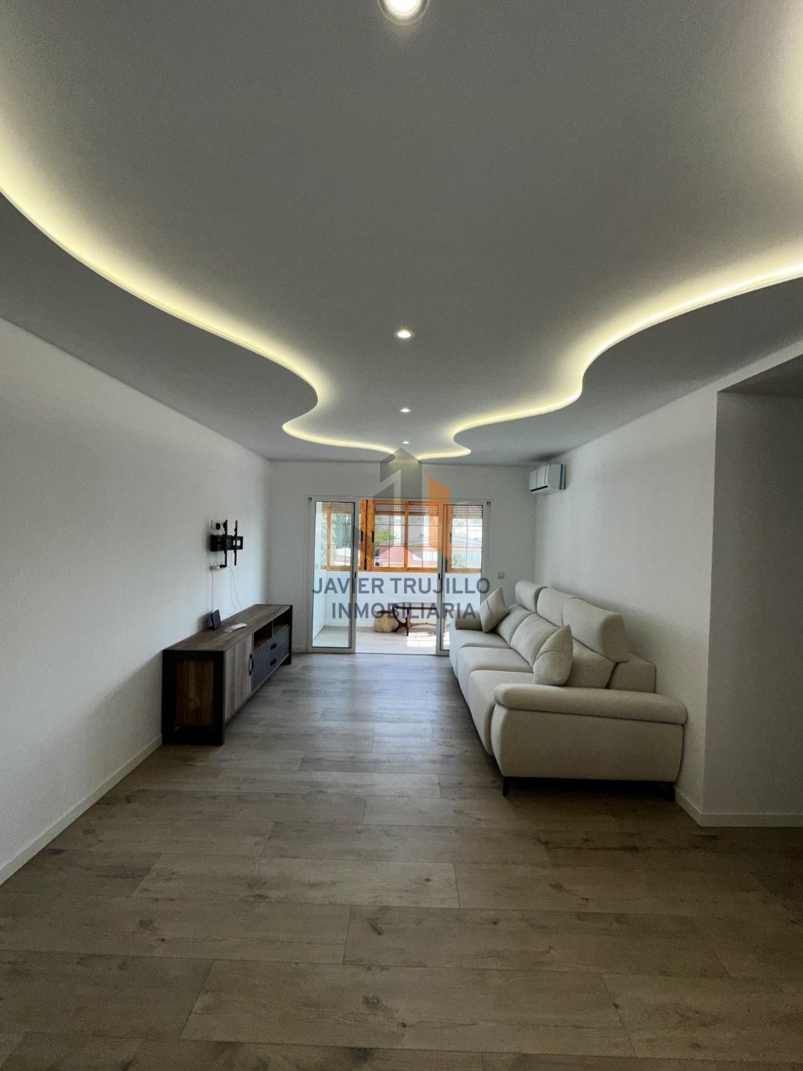 Sala de estar de Piso en venta en Vélez-Málaga con Aire acondicionado, Calefacción y Terraza