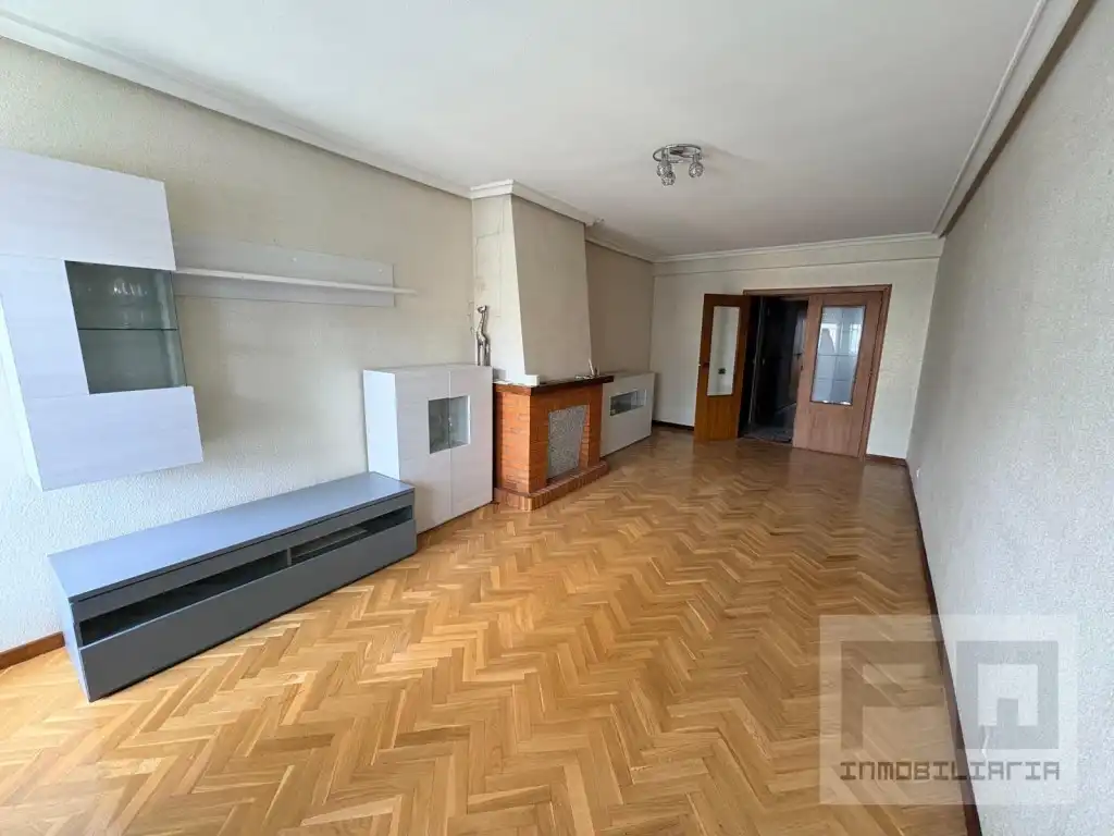 Wohnzimmer von Wohnung zur Miete in Las Navas del Marqués 
