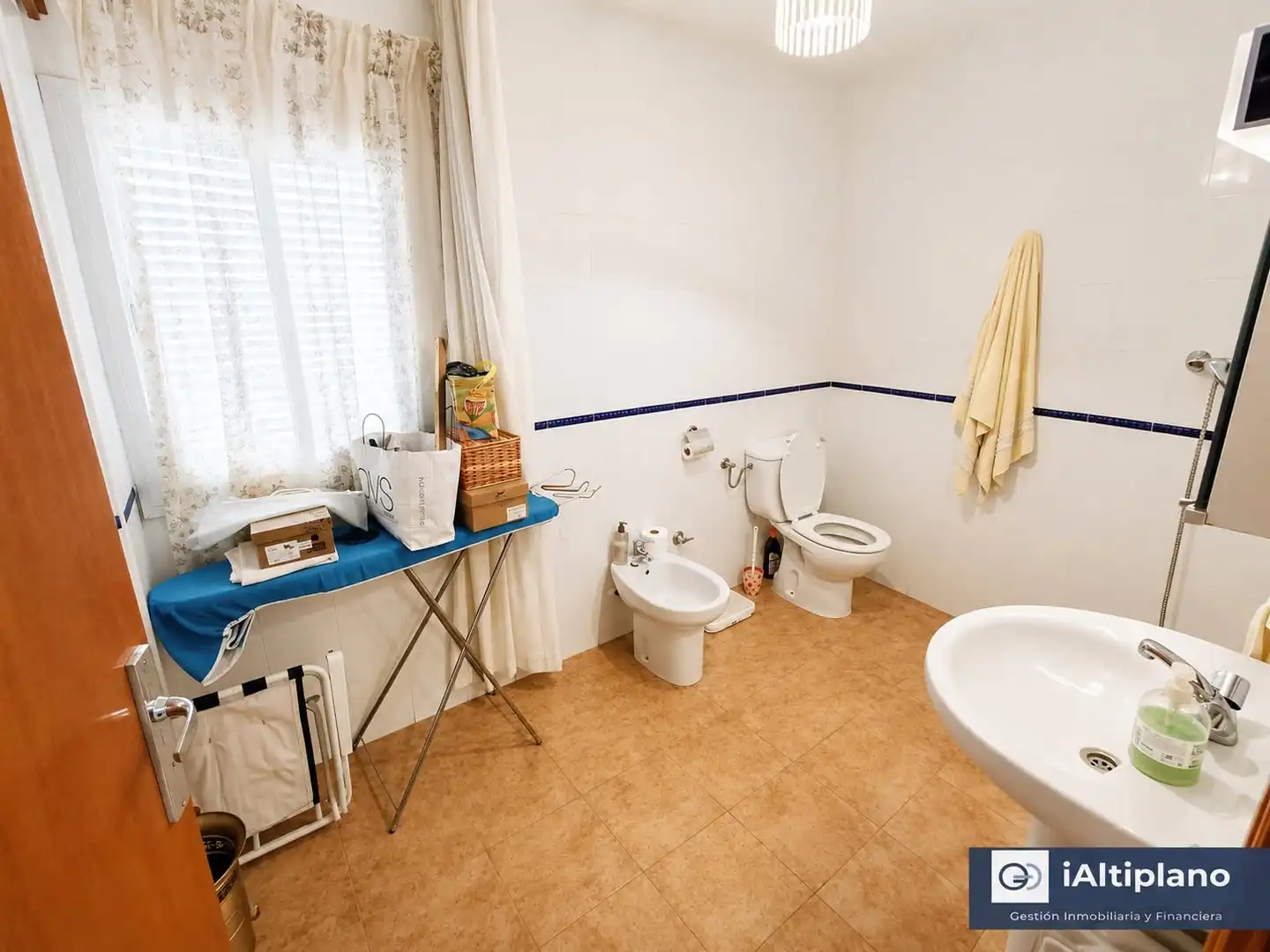Baño de Casa o chalet en venta en Baza con Terraza y Amueblado