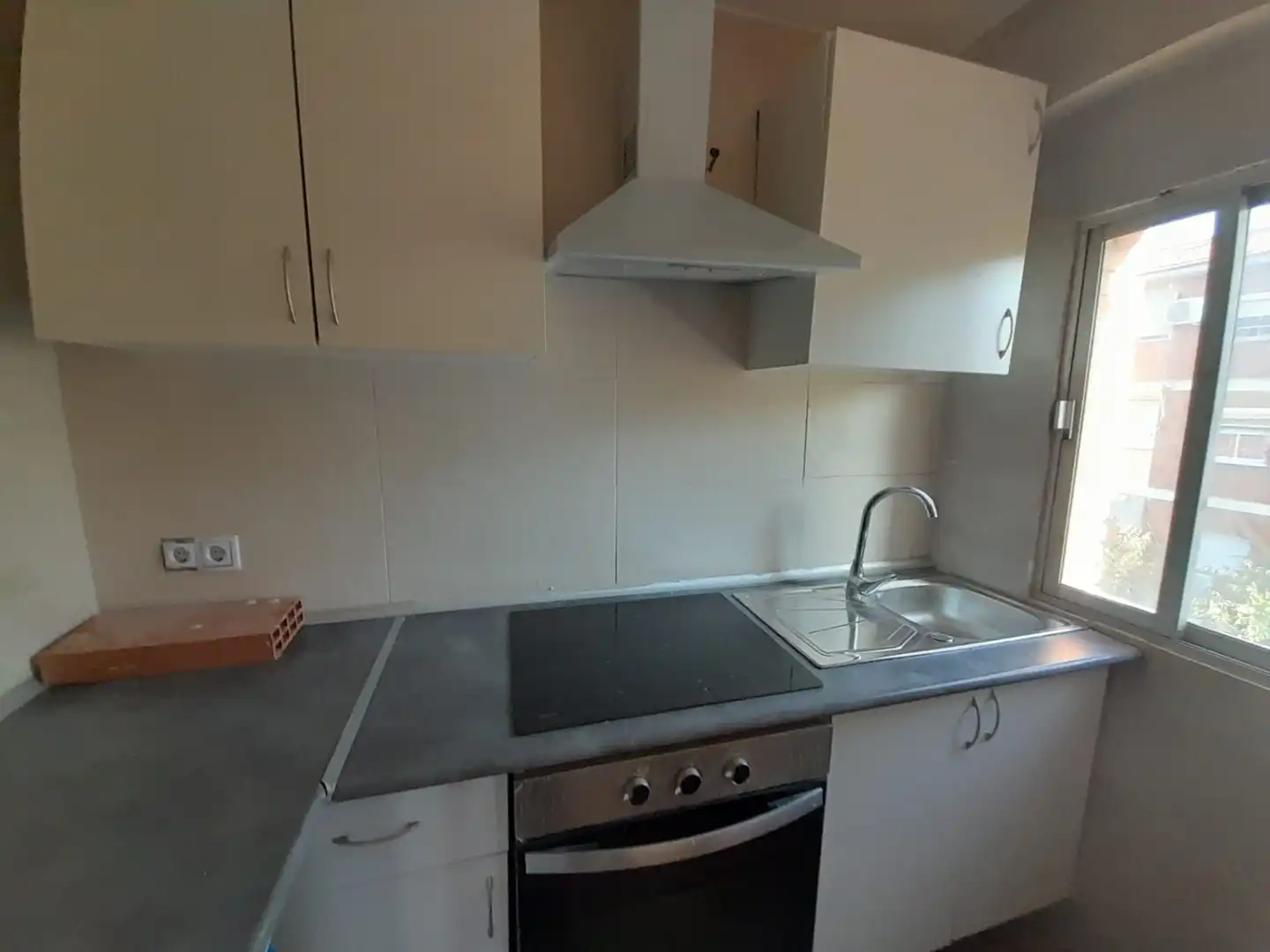 Kitchen of Flat for sale in PAU 2-600