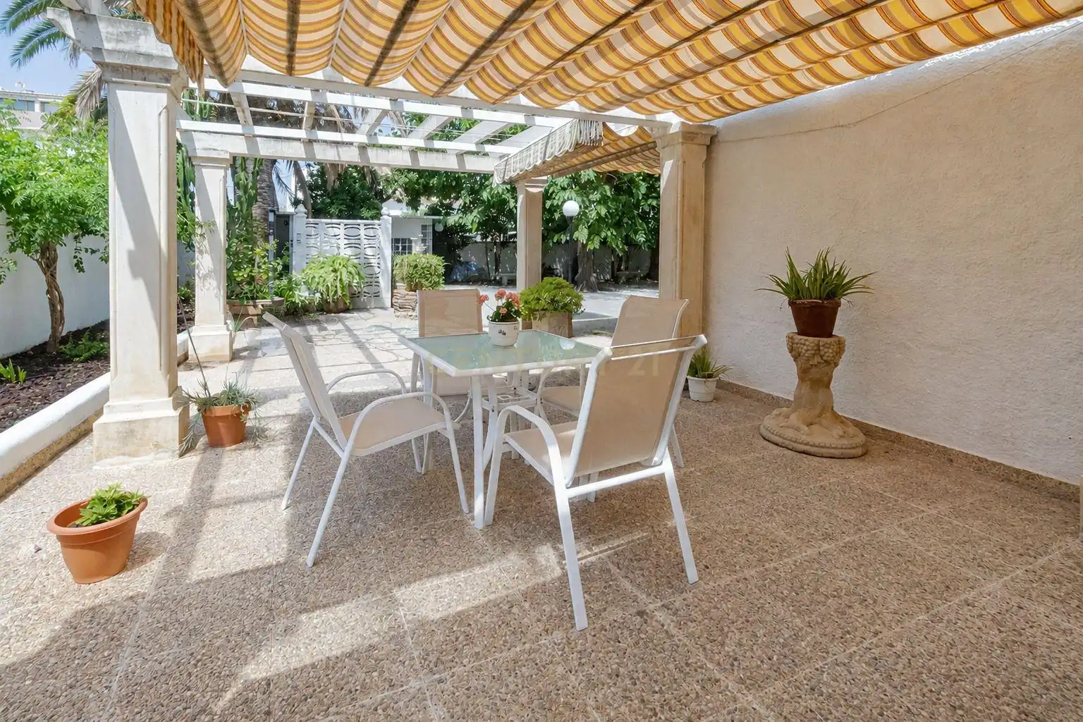 Terrace of Houses for sale in Dénia  with Air Conditioner, Private garden and Storage room