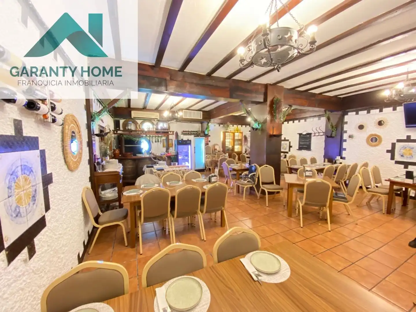 Commercial properties for transfer in Martos  with Air Conditioner, Terrace and Furnished