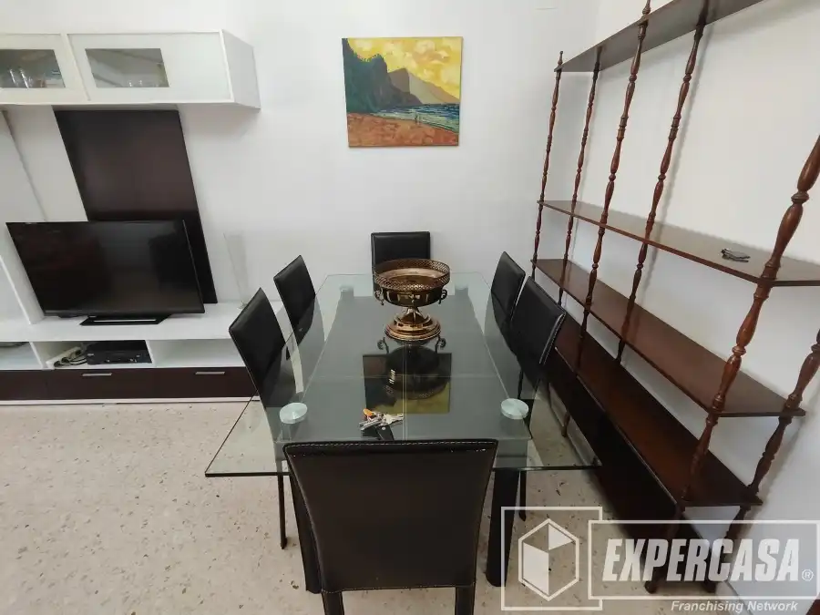 Flat for rent in Ensanche - Parque del Oeste