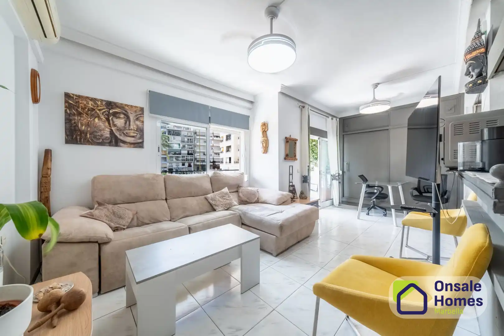Piso con ascensor en venta en Calle Mediterráneo