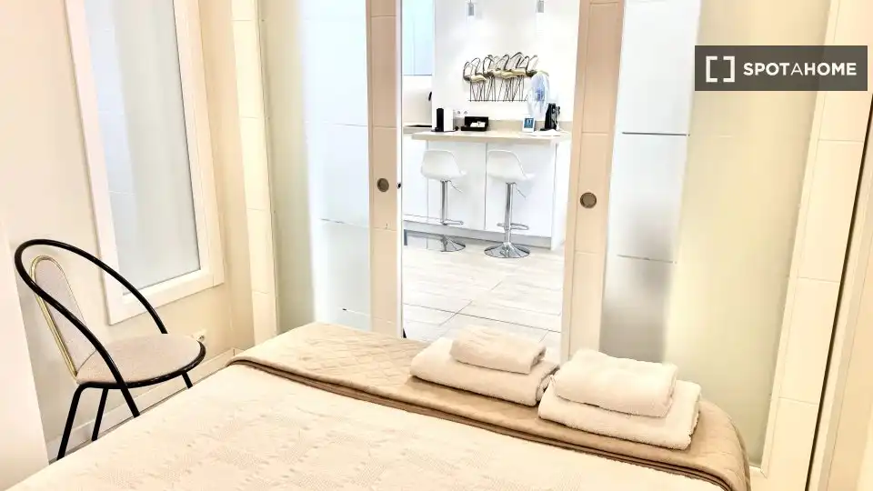 Flat for rent in Castellana