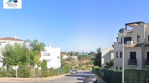 Foto 2 de Piso en venta en Urbanizacion Alpandeire, La Concha - Resina Golf, Estepona
