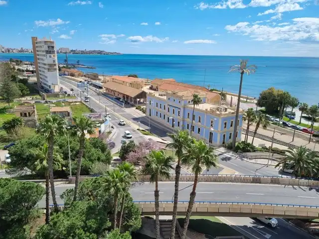 Vista exterior de Ático en venta en Alicante / Alacant con Aire acondicionado, Calefacción y Terraza