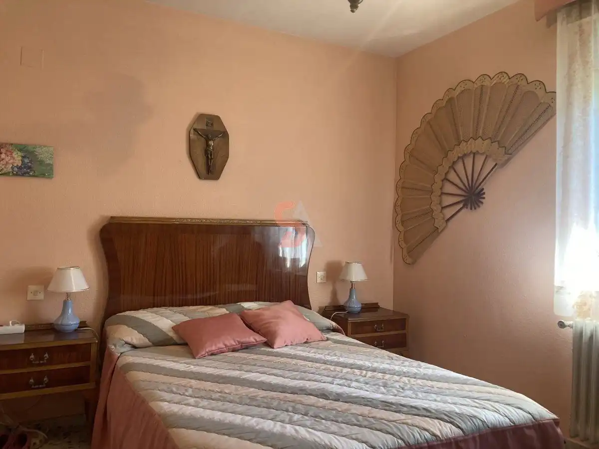 Habitación de Casa o chalet en venta en Cubillas de Santa Marta con Calefacción, Jardín privado y Terraza