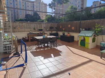 Bajo con piscina en venta en Zaidín