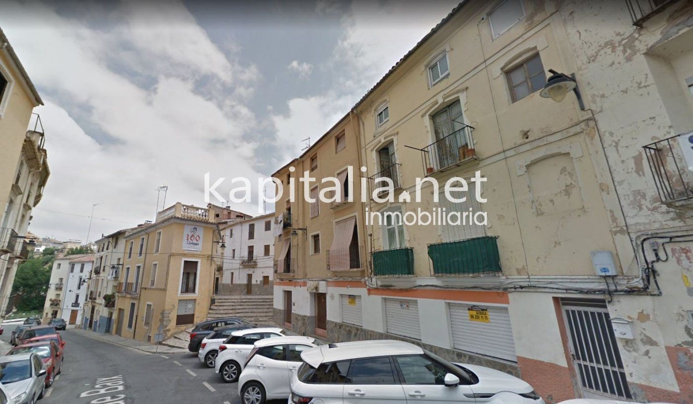 Vista exterior de Piso en venta en Ontinyent