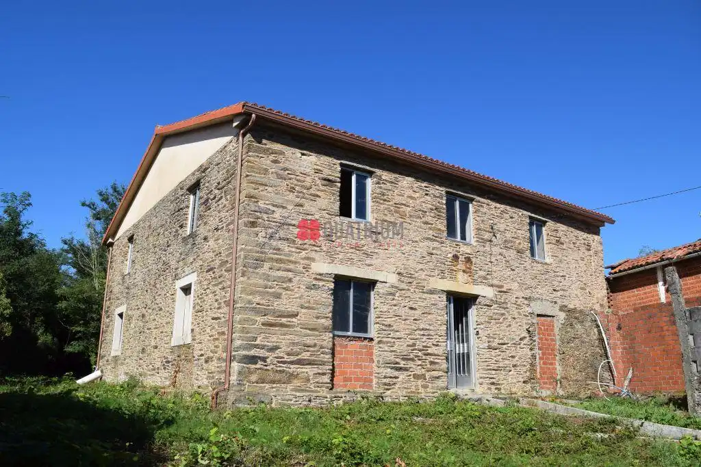 Casa con giardino in vendita a Cimadevila