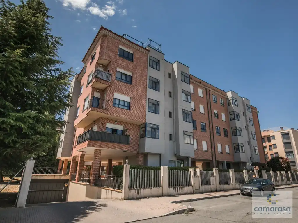 Exterior view of Flat for rent in Ávila  with Furnished