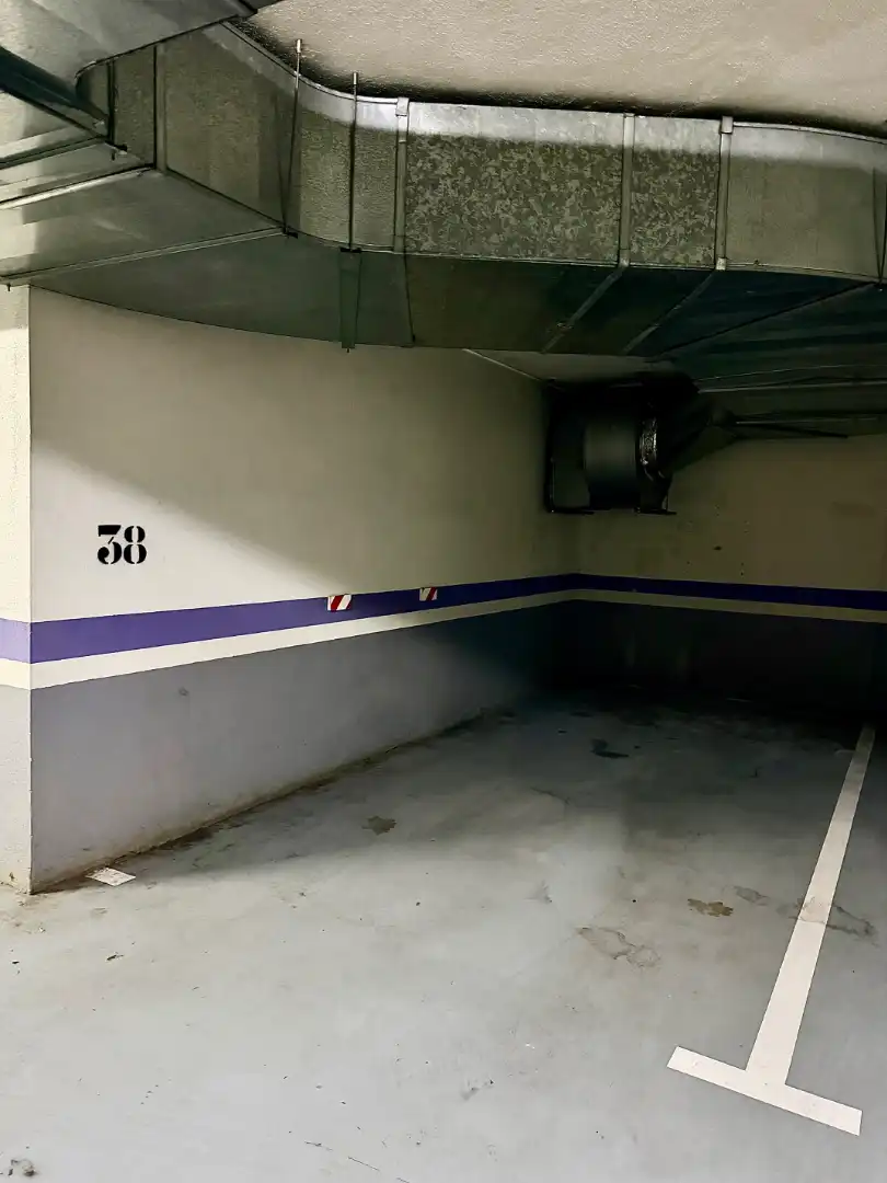 Garage zur Miete in Centro