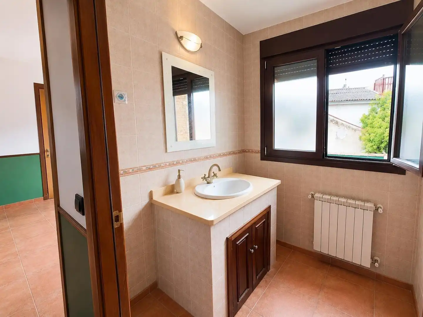 Baño de Casa adosada en venta en Seseña con Aire acondicionado, Calefacción y Trastero