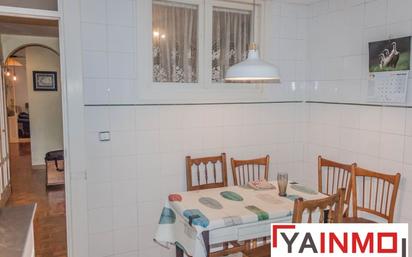 Cuina de Pis en venda en Vitoria - Gasteiz amb Calefacció, Parquet i Balcó
