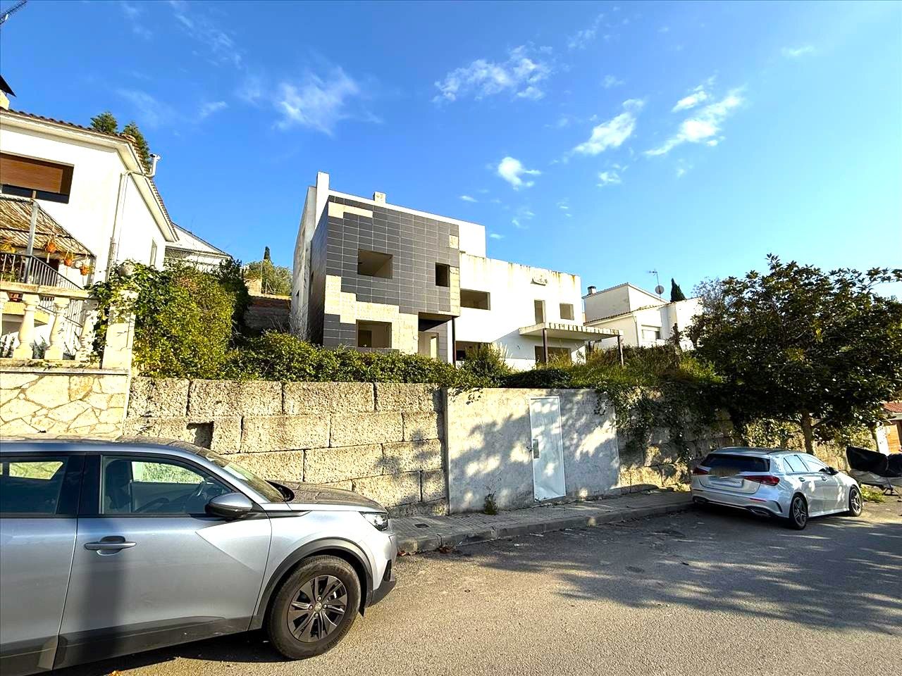 Vista exterior de Casa o xalet en venda en Arenys de Mar amb Jardí privat