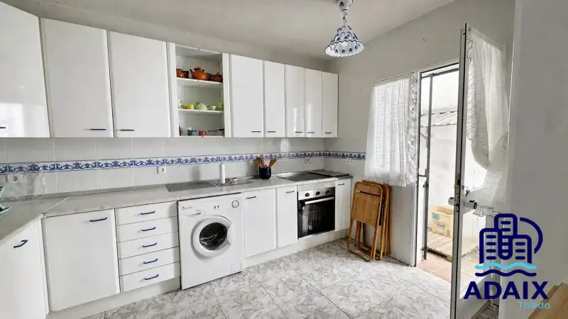 Cocina de Casa adosada en venta en Huecas con Calefacción y Balcón