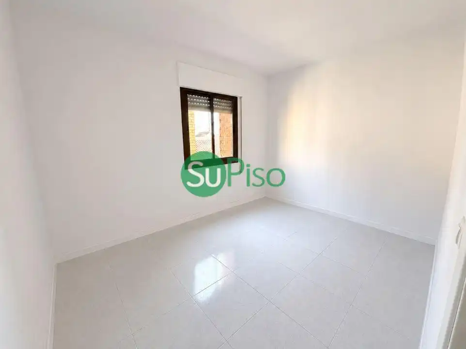 Piso en venta en Avenida Antero López, Magán