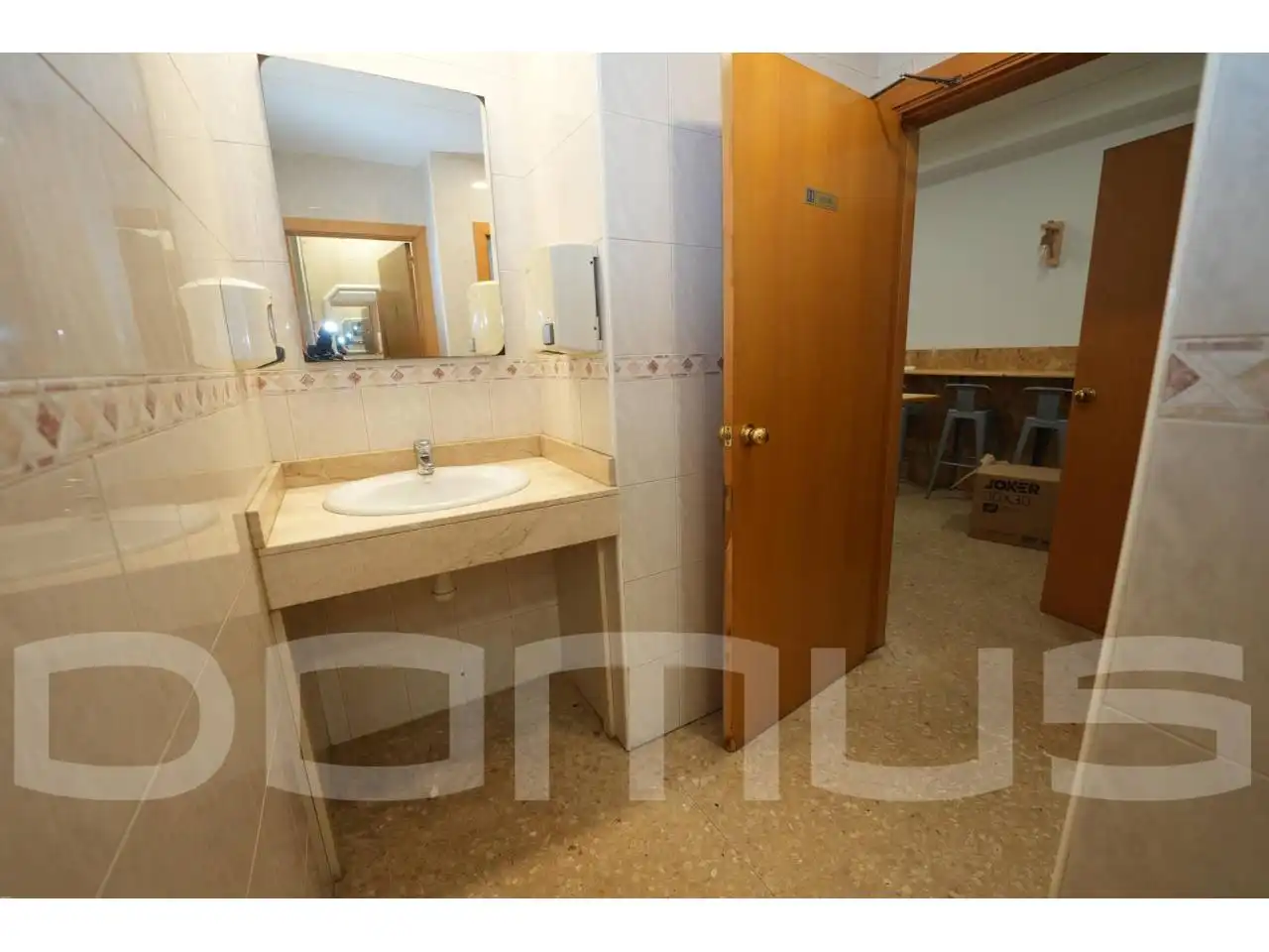 Local comercial en venda a Sant Vicenç Dels Horts, imagen 10