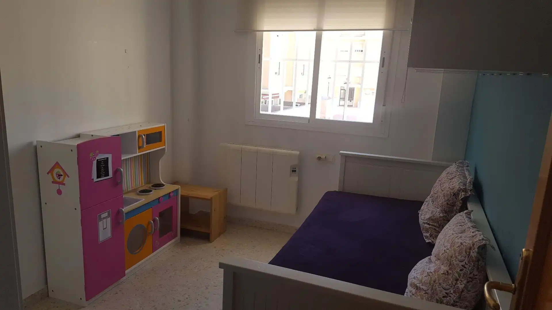 Bedroom of Flat for sale in San Roque