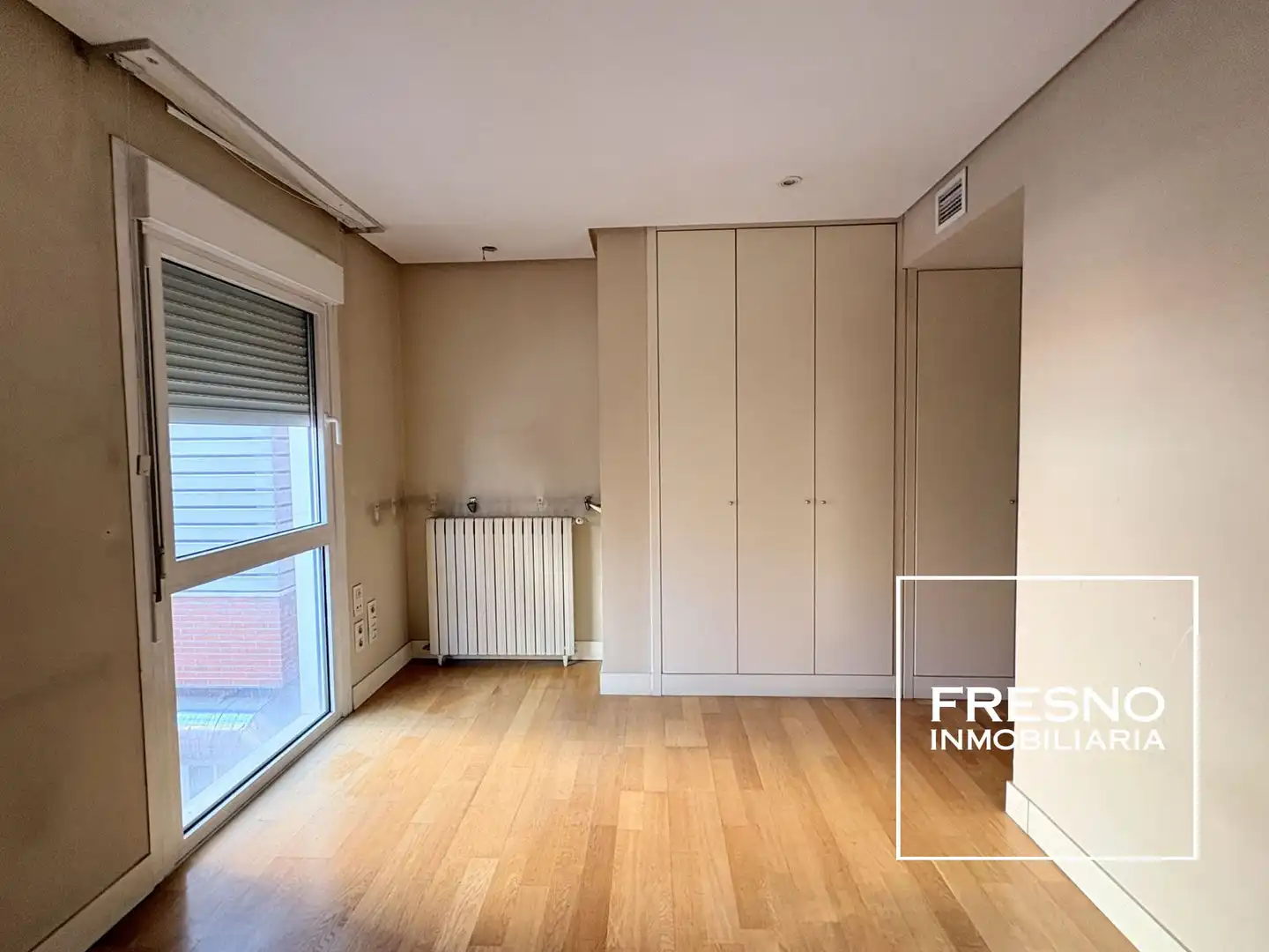Exterior view of Flat for sale in Madrid  with Heating, Storage room and Community pool