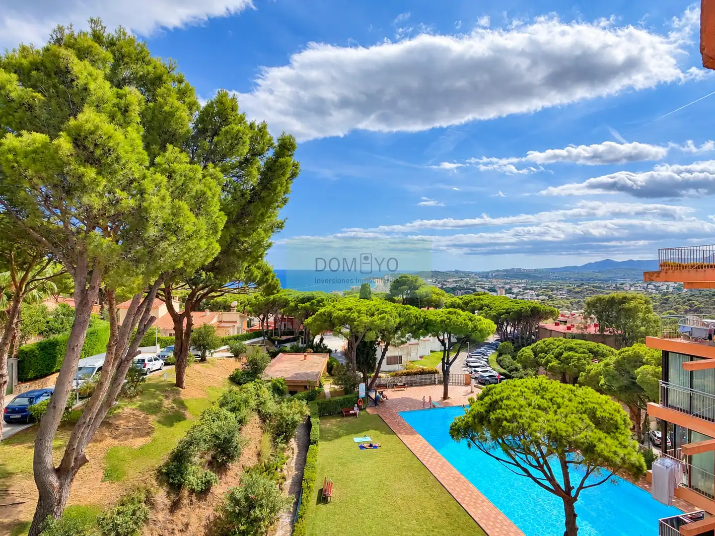 Apartament amb piscina en venda a Llorer 16