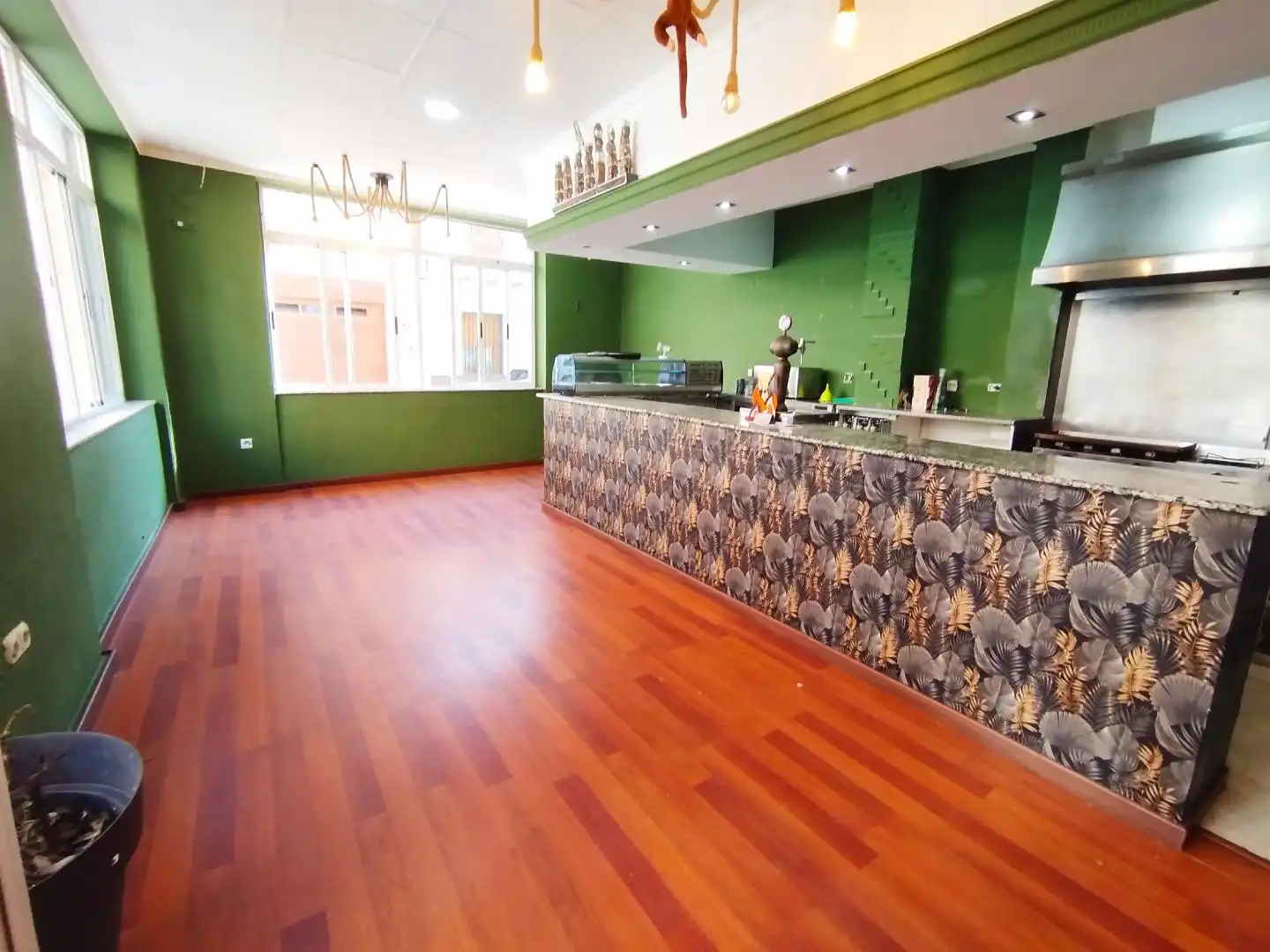 Commercial properties for sale in Massamagrell