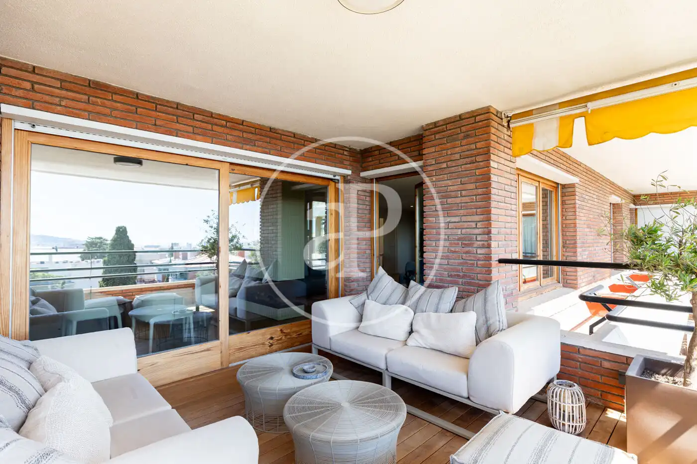 Terrasse von Wohnung zum Verkauf in  Barcelona Capital mit Klimaanlage, Heizung und Terrasse