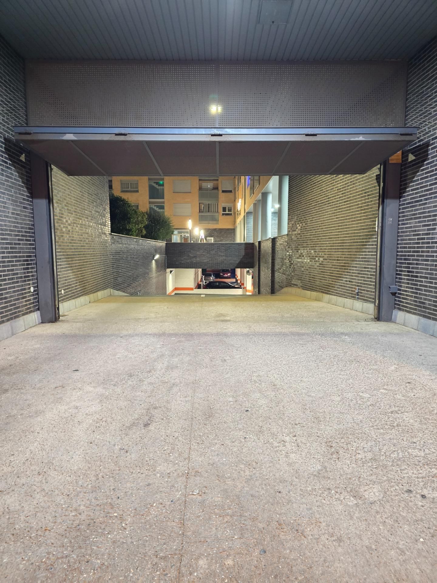 Aparcament de Garatge en venda en  Zaragoza Capital