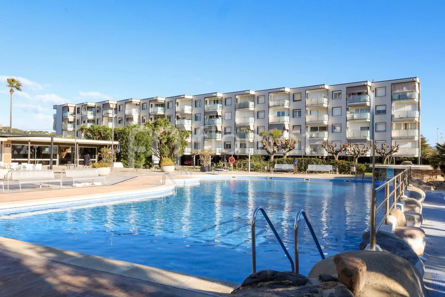 Piscina de Pis en venda en Cabrera de Mar amb Aire condicionat, Calefacció i Terrassa